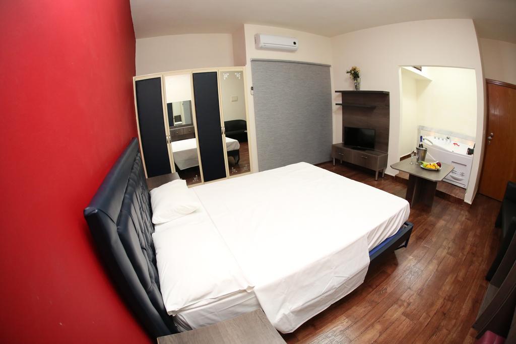 Vista Del Mar Hotel Jounieh Δωμάτιο φωτογραφία